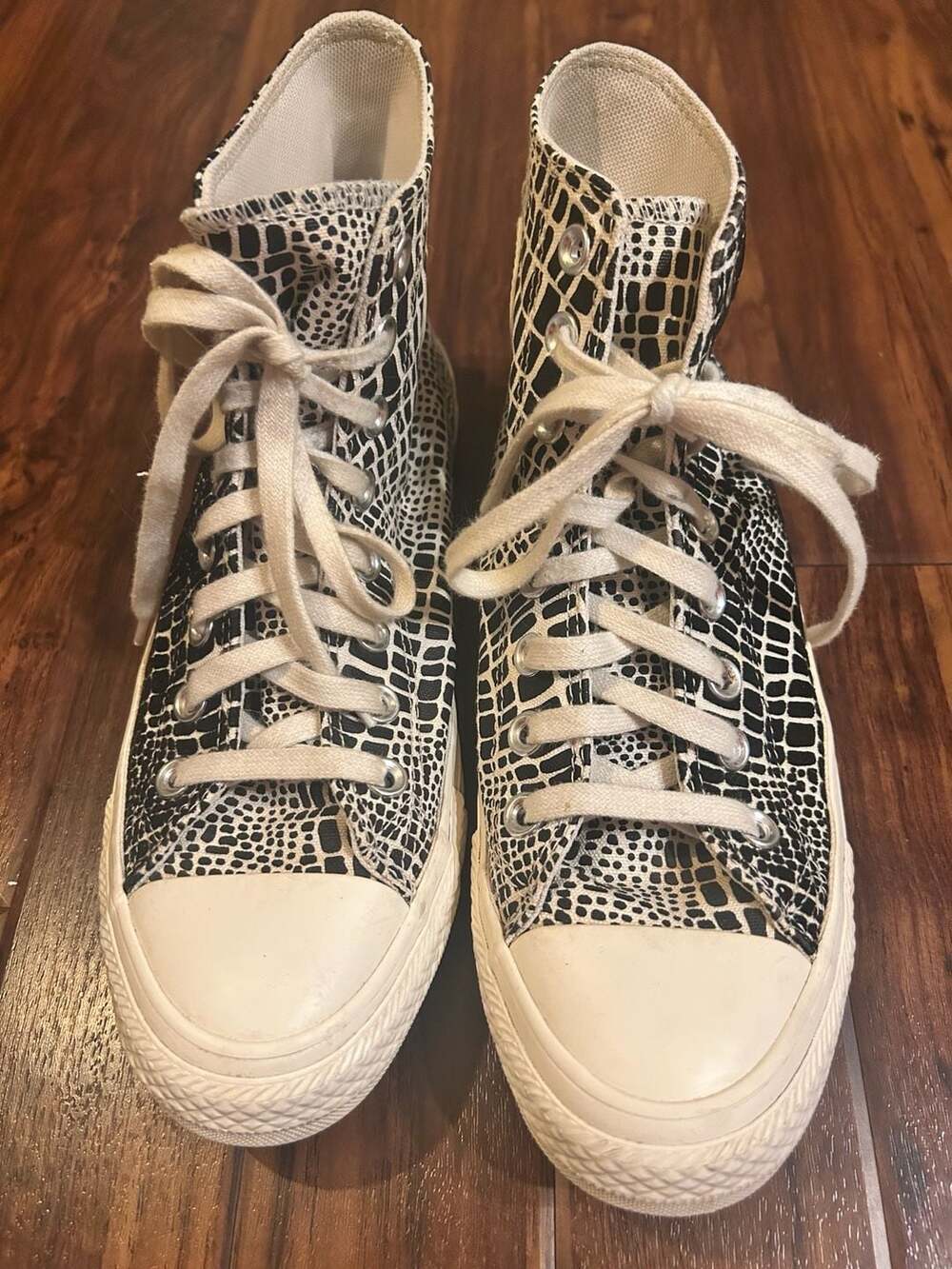 Converse Chuck Taylor All Star High Top Egret Black Canvas Shoes Women’s 8.5